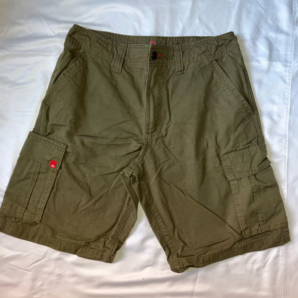 Eastern Mountain Sports Men's Green Cargo Shorts